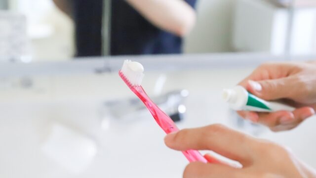 ホワイトニング歯磨き粉は本当に白くなるの？メリットとデメリット